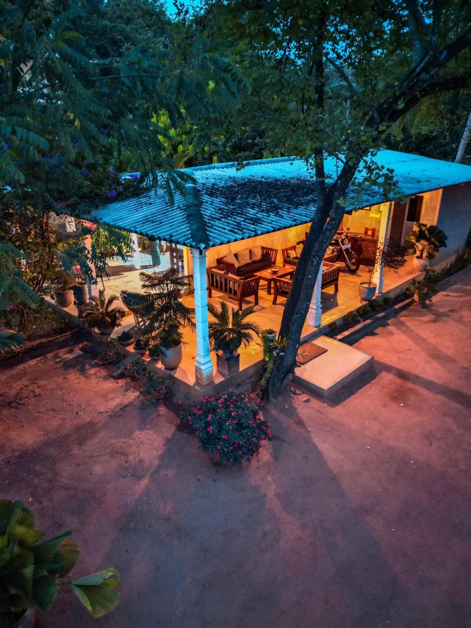 Sapphire Garden Bed & Breakfast *